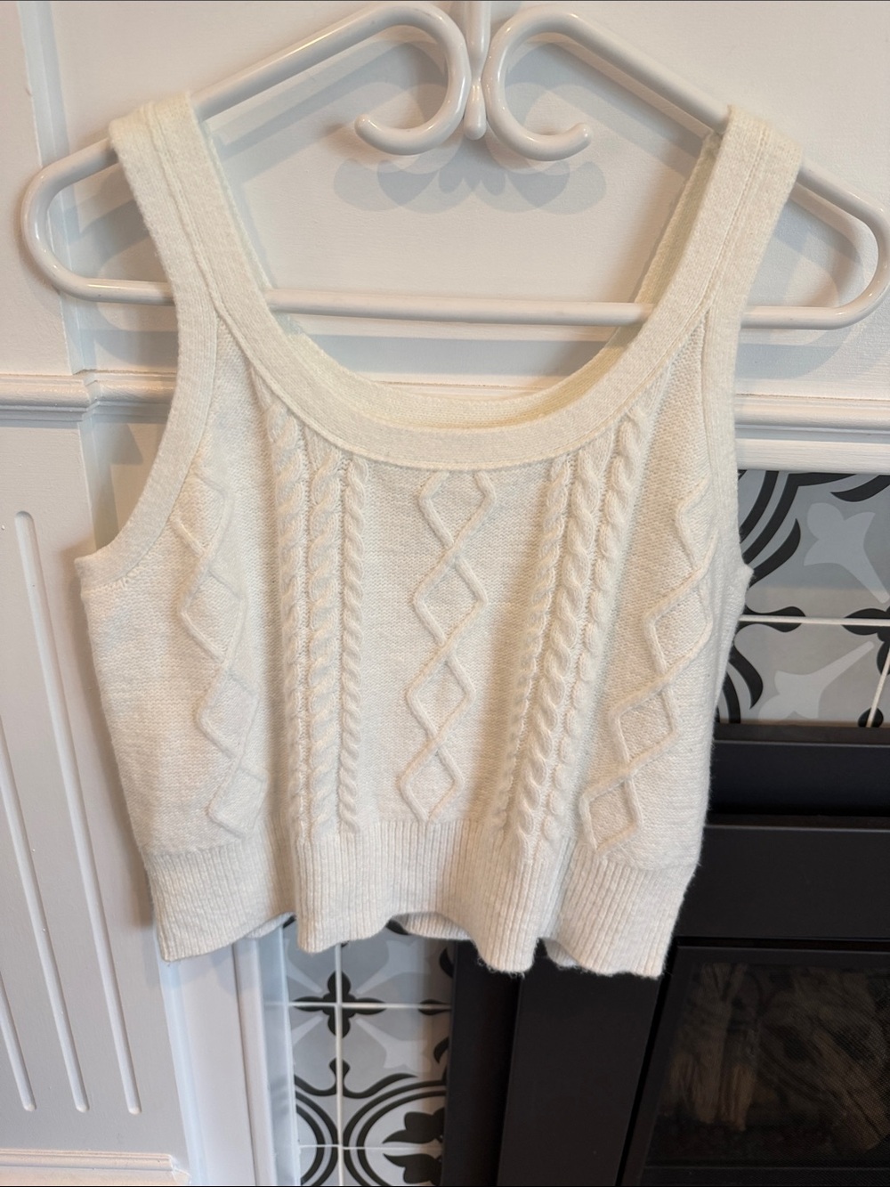 Jessica Simpson Cream Cable Knit Tank